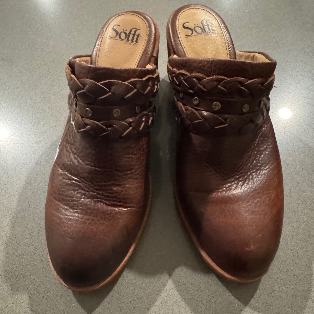 Sofft Brown leather mules/clogs